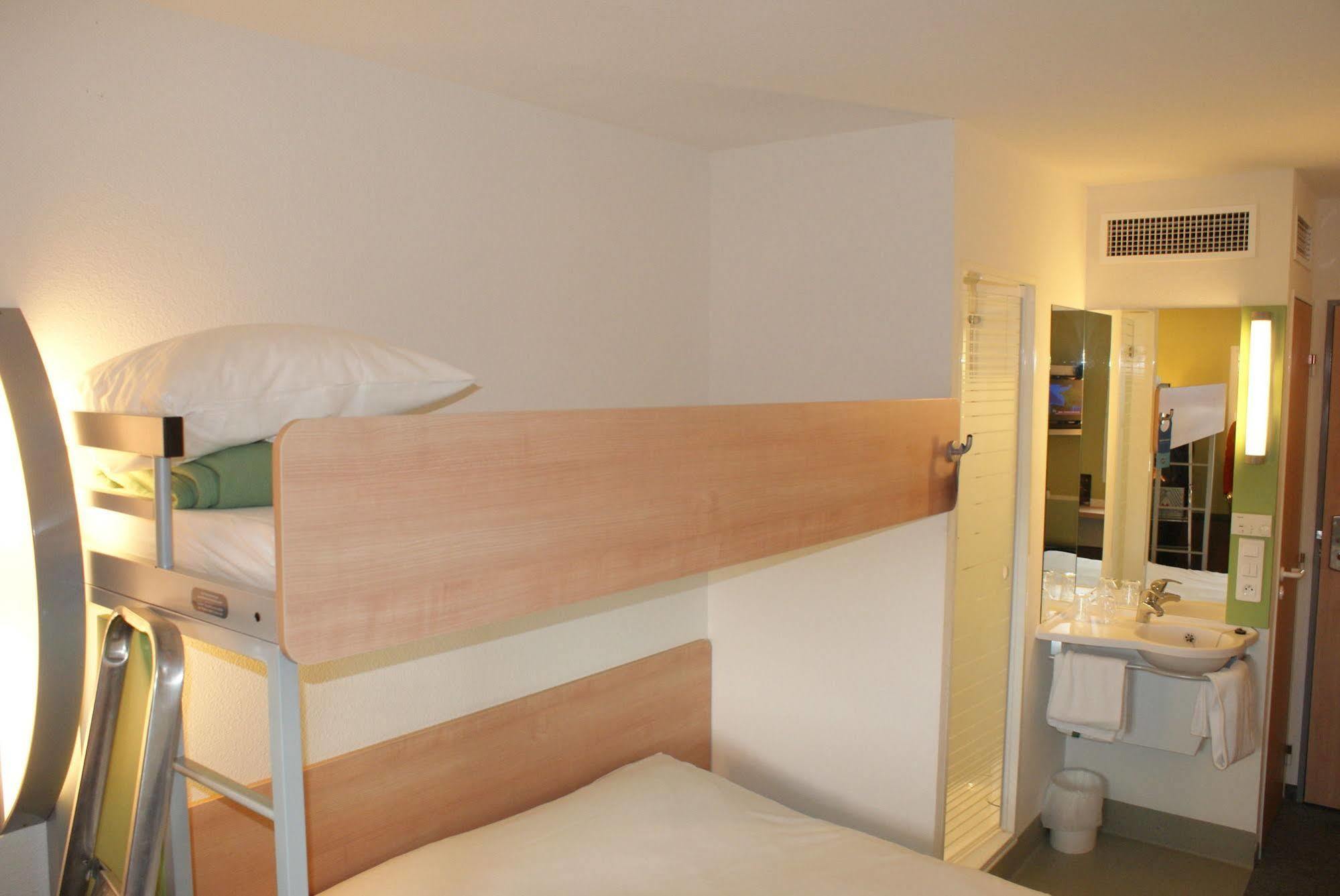 Hotel Ibis Budget Aéroport - A61 2*